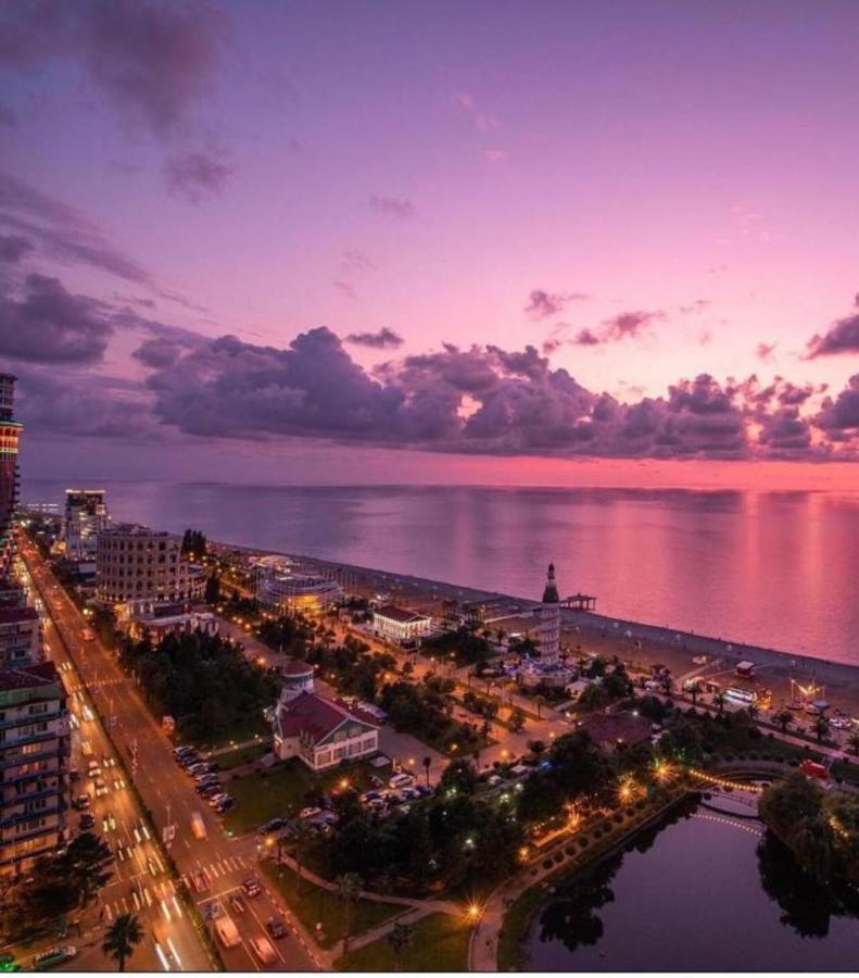 Seaside Resort In New Orbi Twins Batumi Eksteriør billede