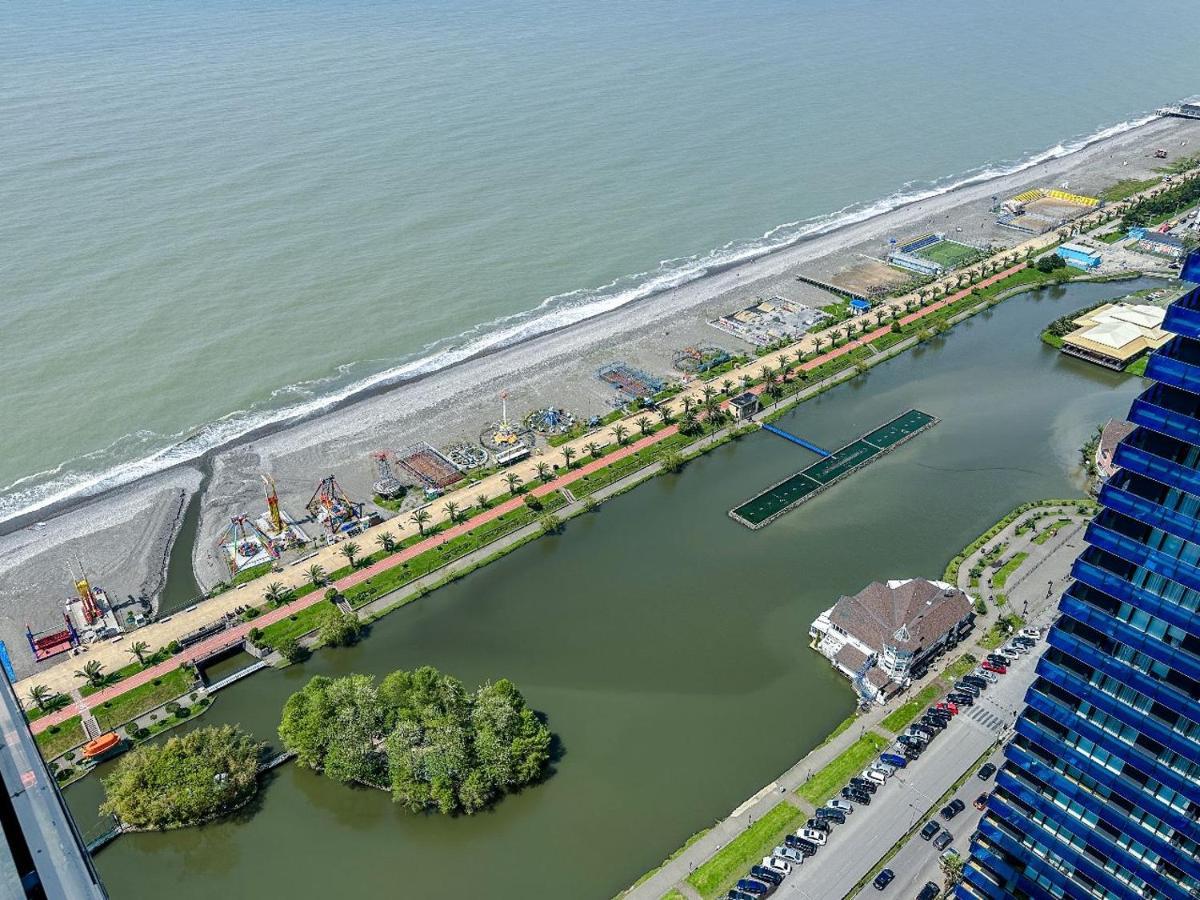 Seaside Resort In New Orbi Twins Batumi Eksteriør billede